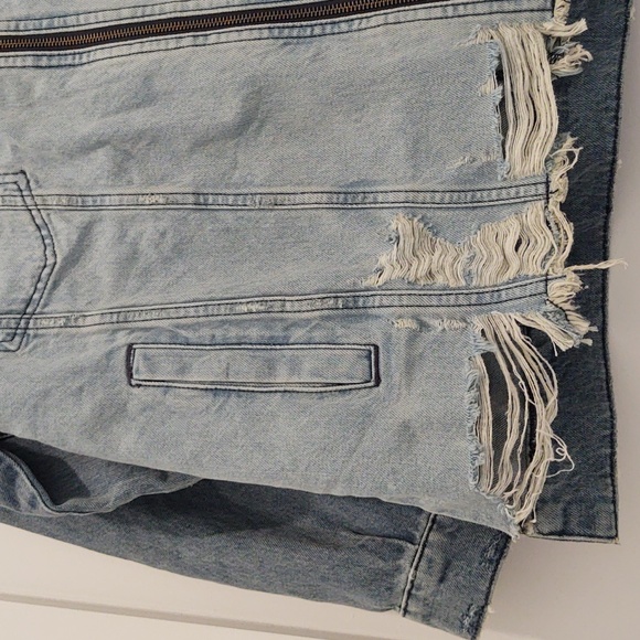 Jean Jacket - Picture 4 of 6